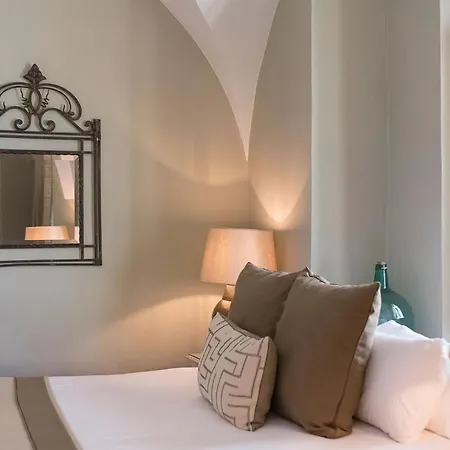 Hotel La Casa Del Califa 2*